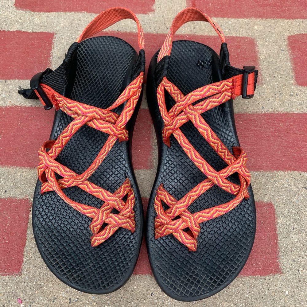 Women’s 9 ZX/2 Chacos Vibram Soles